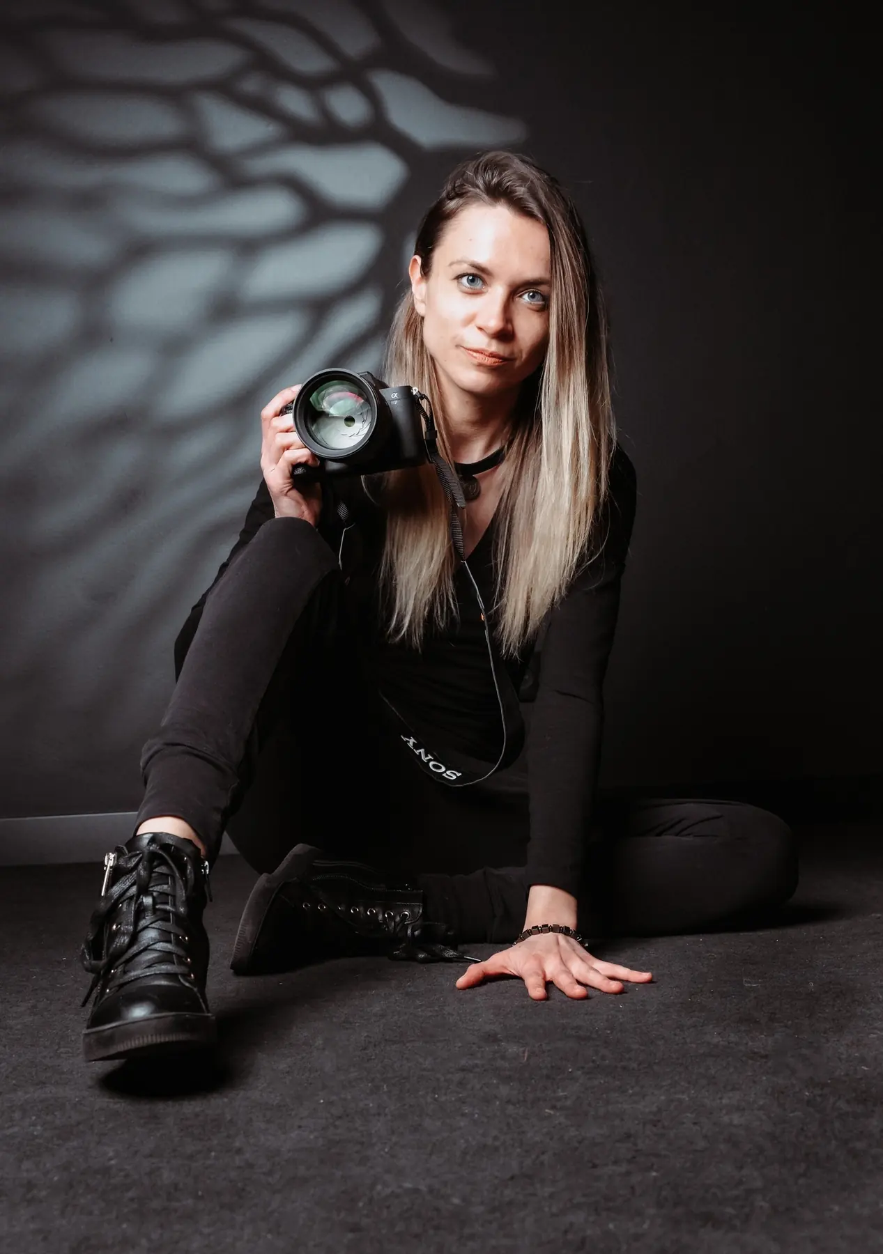 Małgorzata Mądry z aparatem